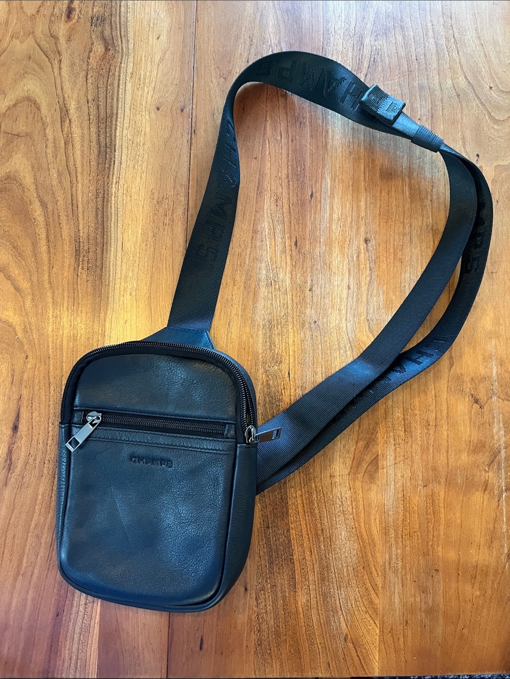 Champs Leather Sling Purse
